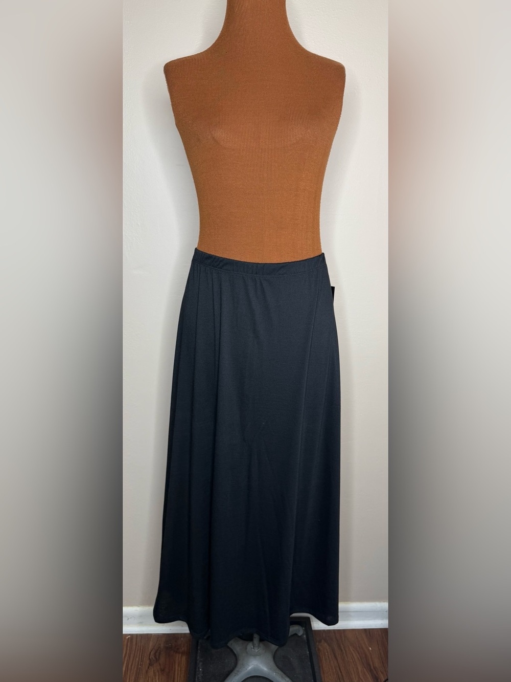 NWT Luv Me More Black Jersey Maxi Skirt Pull-On Elastic Stretch Waist Size M